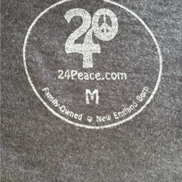 NWOT 24Peace Gray Women's Top with Dandelion Design Size M - Picture 5 of 11